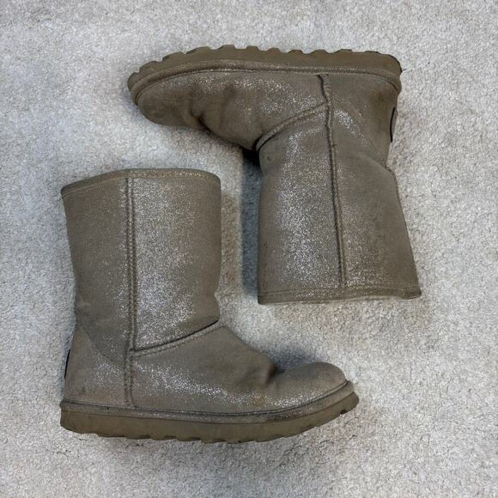 Bearpaw Women's Elle Short Suede Boots Gold Sparkle Sheepskin/Wool Lining Size 8